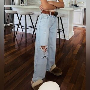 Size: 000/s XXS AE American Eagle High-Rise baggy Ankle jeans